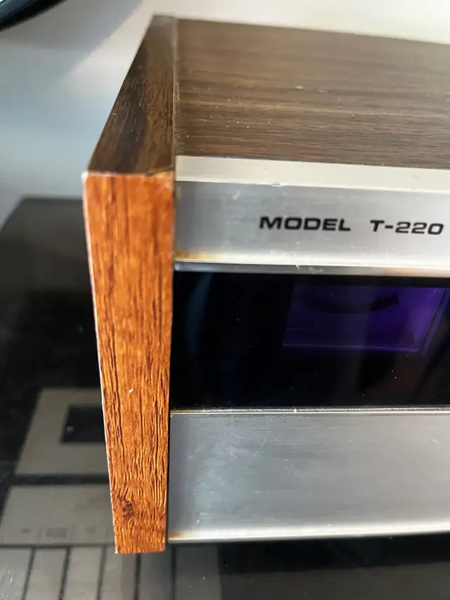 Superscope by Marantz T-220 Tuner in Stereo Systems & Home Theatre in Gatineau - Image 3