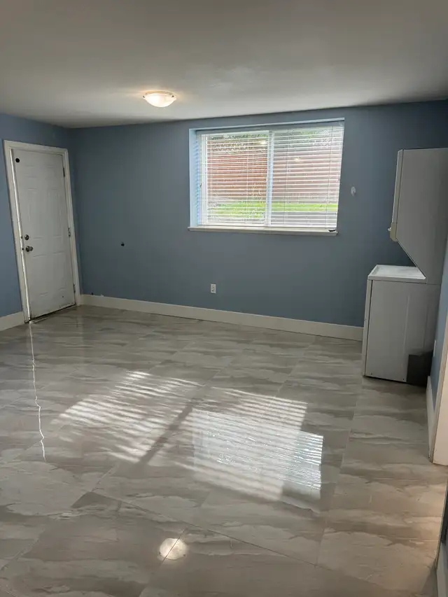 2 BEDROOM BASEMENT SUITE FOR RENT – CLOVERDALE $1500
