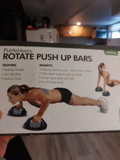Rotate push-up bars. With exercise poster.
