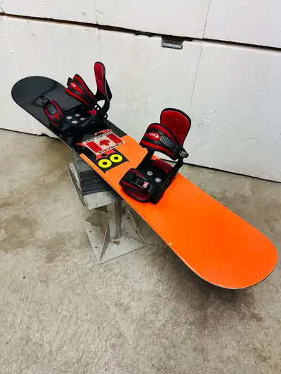 Atomic kids snowboard 129 cm with Atomic jr bindings, View more