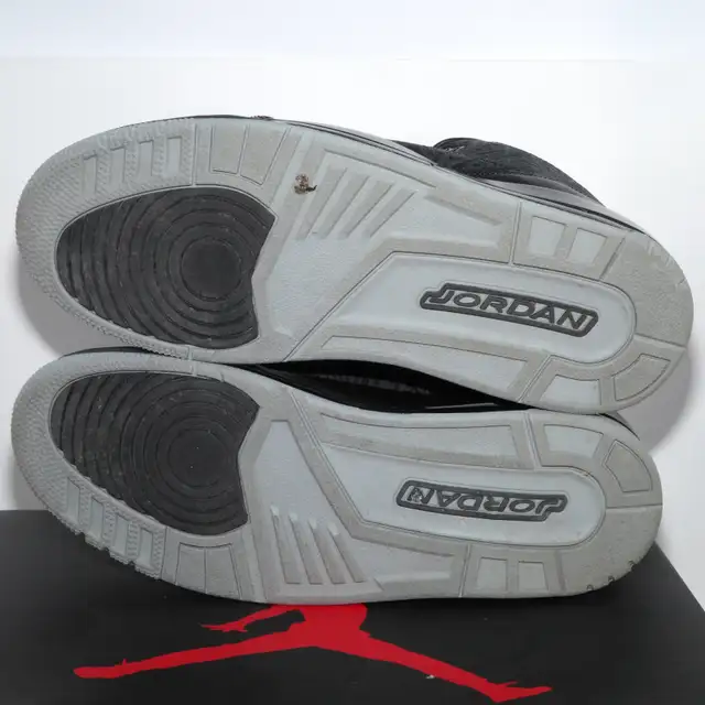 2011 Air Jordan 3 Retro Black FLIP Elephant Print Size 11 in Men's Shoes in City of Toronto - Image 11