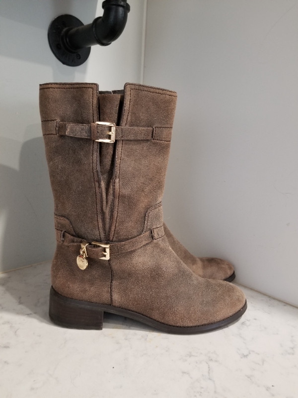 MICHAEL KORS LEATHER BOOTS in Women's - Shoes in Charlottetown