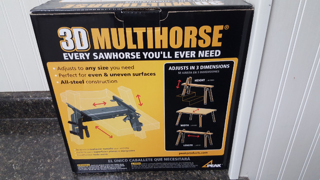 3D MULTIHORSE SAWHORSE NEW IN BOX ADJUSTS ALL STEEL CONSTRUCTION dans Outils à main  à Barrie