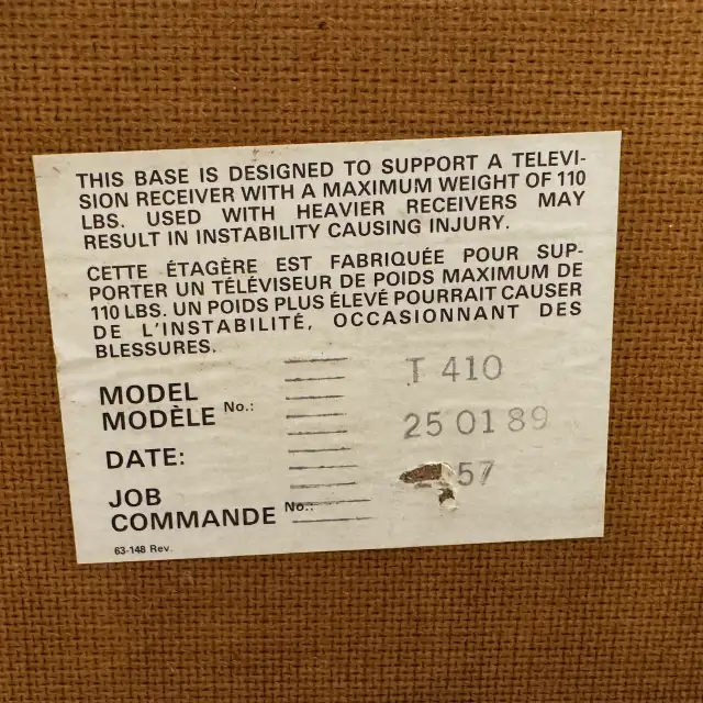 Black TV Stand - Meuble TV Noir avec portes vitrées in TV Tables & Entertainment Units in City of Montréal - Image 7