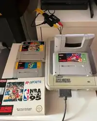 Super Nintendo originale (SNES) + 5 jeux + adaptateur HDMI