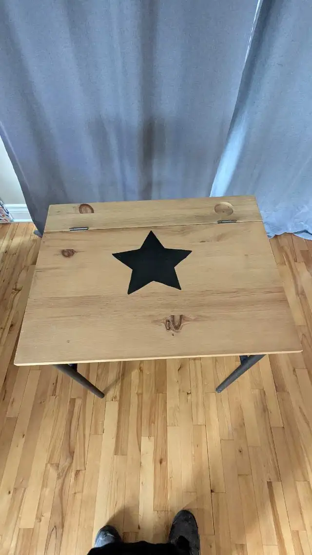 ancien pupitre reconditionné in Desks in Longueuil / South Shore - Image 3