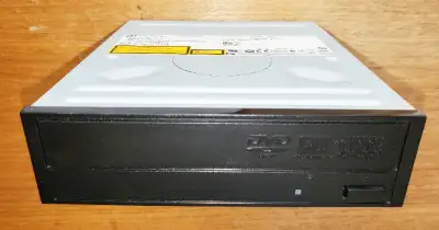 int DVD/CD-RW, port expander, 3.5" floppy drive, View more