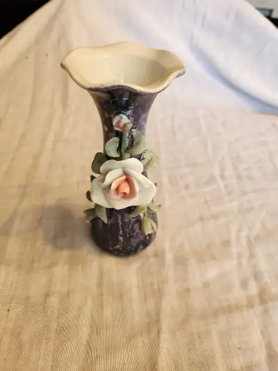 Vintage vase Location - Farmhouse dining room northside. PLEASE read the ad carefully My name - My n...