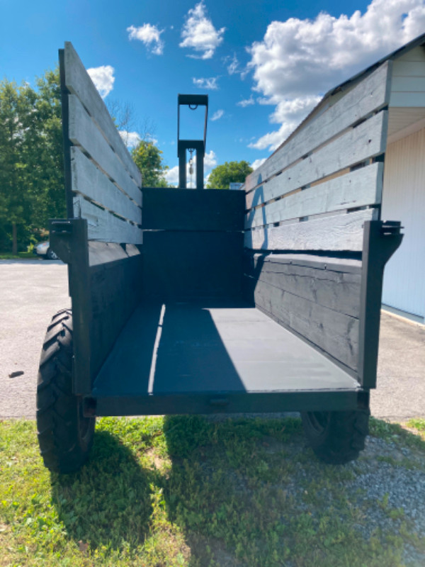 Trailer antique dompeur rénover dans Remorques utilitaires  à Lanaudière - Image 2