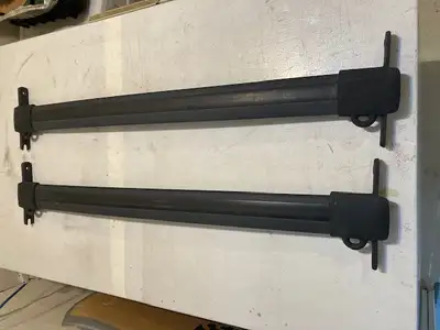 these are factory roof crossbars fit 1999-2004 with factory rails.