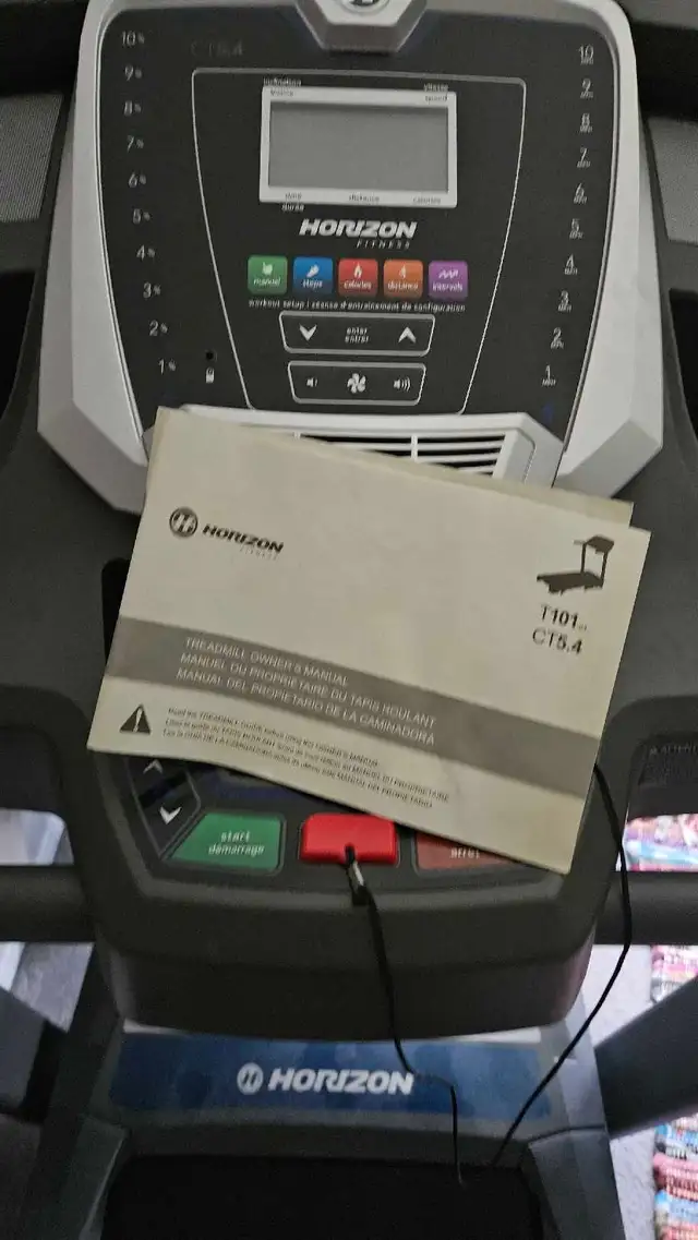 Treadmill in Exercise Equipment in Ottawa - Image 6