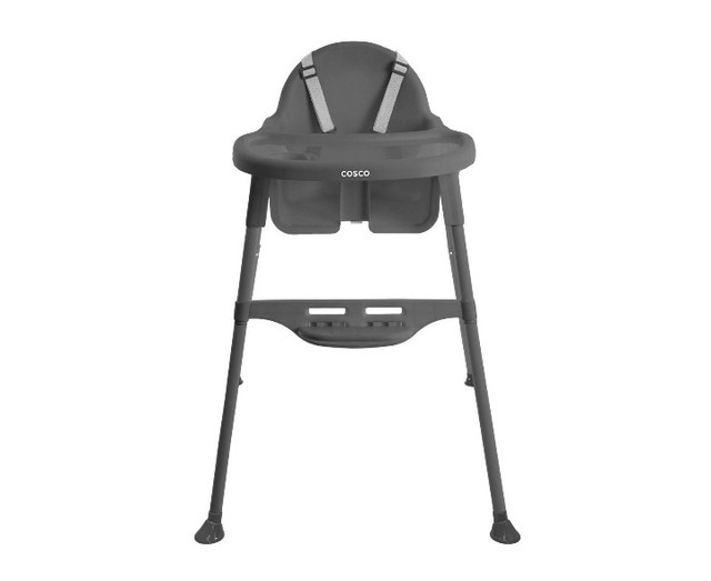 Cosco Canteen High Chair in Feeding & High Chairs in City of Toronto