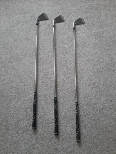 (NEW) WILSON IRON GOLF CLUBS #8, & #9, View more
