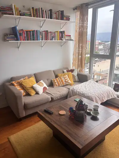 Room for Rent in Renovated 2-Bed, 2-Bath Apartment – Female Only Move in Date: August 1st, ideally l...