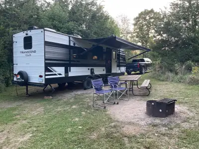 This 2022 Grand Design Transcend XPlor 260RB is in nearly new condition and ready for your next adve...