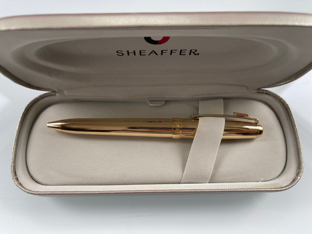 New!! - Sheaffer 18k gold ballpoint pen dans Bijoux et montres  à Ville de Montréal - Image 3