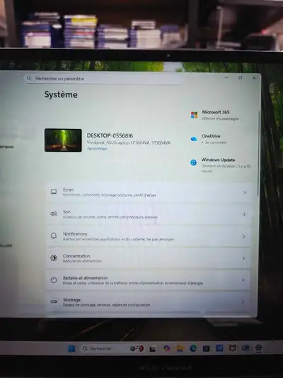 Je vends un portable ASUS Vivobook presque neuf, équipé d'un processeur Intel Core i5-13500H, 16 Go...