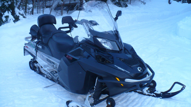 yamaha rs venture gt 90 2014 dans Motoneiges  à Ville de Montréal - Image 2