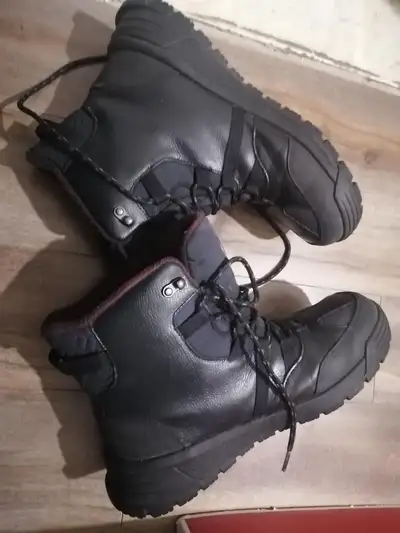 Botte d'hiver pour homme taille 11 marque Colombia, View more
