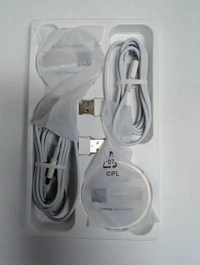 New never used 2 chargers. Magsafe and other magnetic cases compatible. 15W. Comes with USB-C to USB...