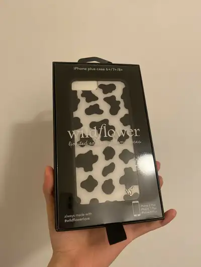 - New condition (they shipped me wrong size) - Good for iPhone 6+, 7+, 8+ - Meet in the NW