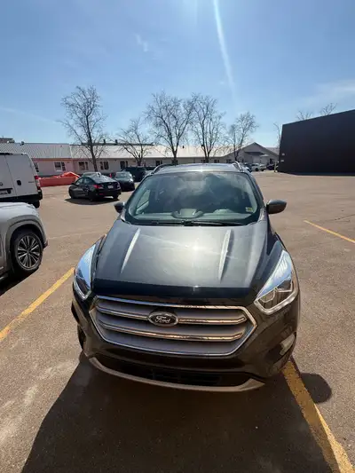 Ford escape SE for sale $16000. 2017 model 83,000 kms Inspection done. Nothing need for MVI Power wi...