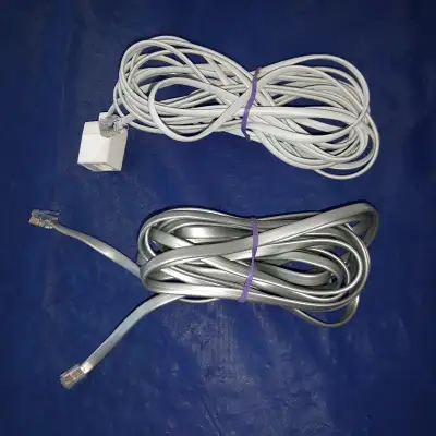 2 CONNECTEURS POUR TÉLÉPHONE MAISON, 1 BLANC+1 GRIS $5.00 CHACUN, View more