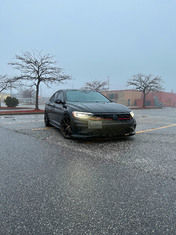 2019 VW Jetta GLI - 35th Anniversary Edition in Cars & Trucks in Mississauga / Peel Region - Image 3