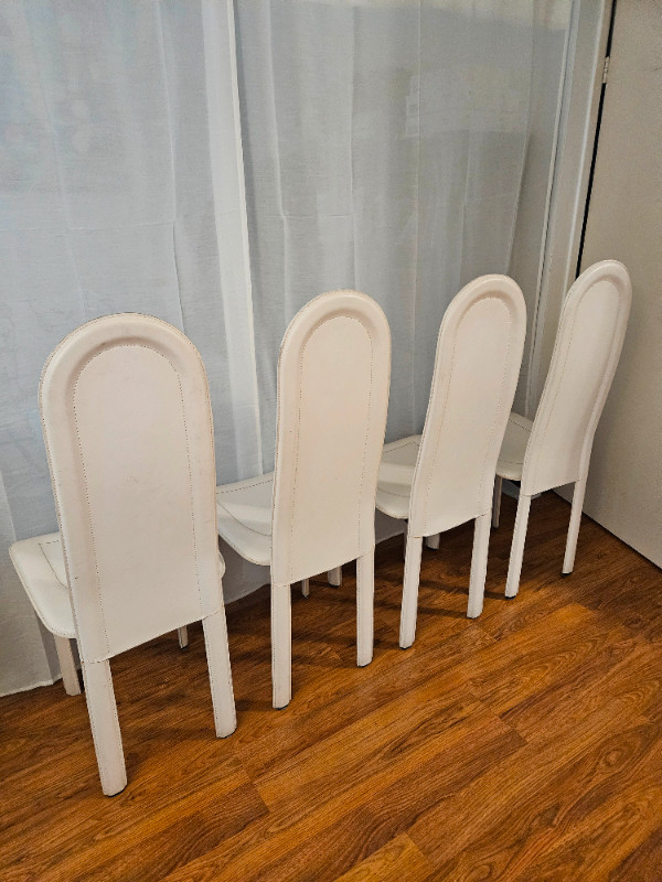 4 dining chairs for $50 in Dining Tables & Sets in Markham / York Region - Image 2