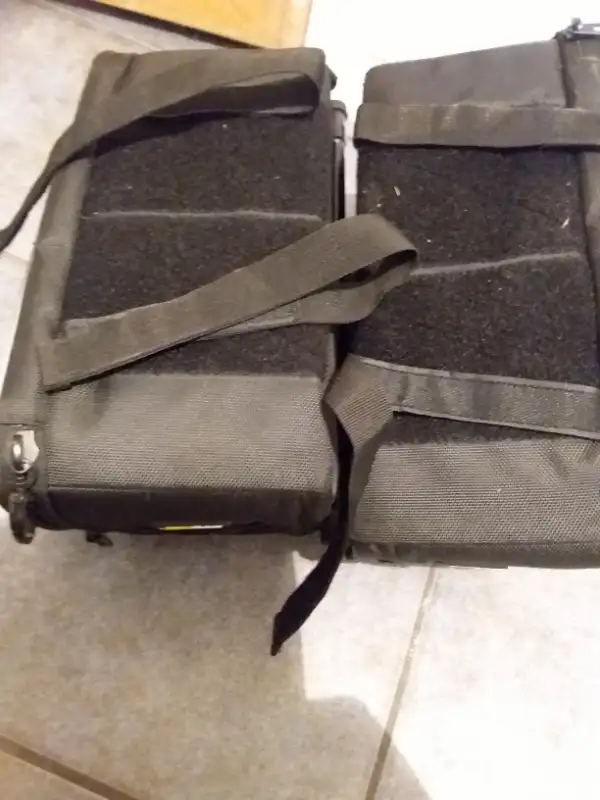 Ultramax Motorcycle Saddlebags  Can  be used as  bike bag in Road in Kitchener / Waterloo - Image 7