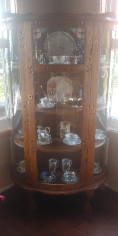 Antique Curio Cabinet in Hutches & Display Cabinets in Sault Ste. Marie