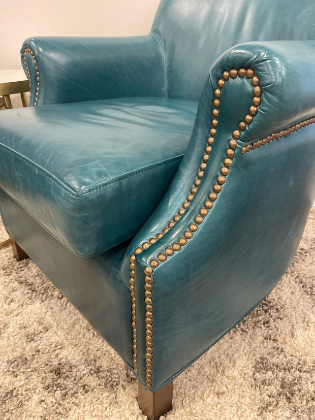 Modern leather chairs  in Chairs & Recliners in Markham / York Region - Image 3