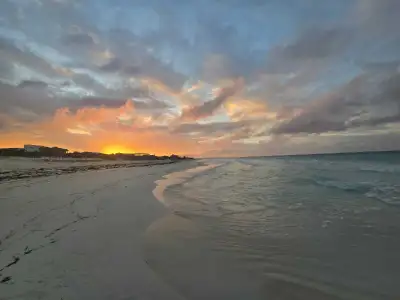 Slip in to full on relaxation mode during this energy Massage. It will take you to another dimension...