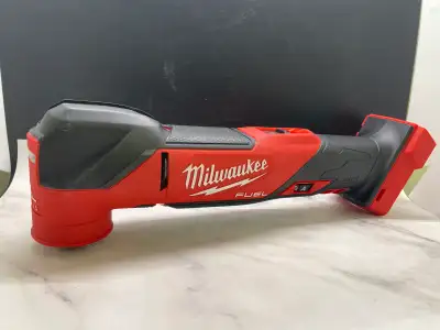 Milwaukee m18 fuel oscillating multi tool, View more
