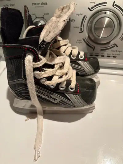 tiny Bauer skates size 8 youth, View more
