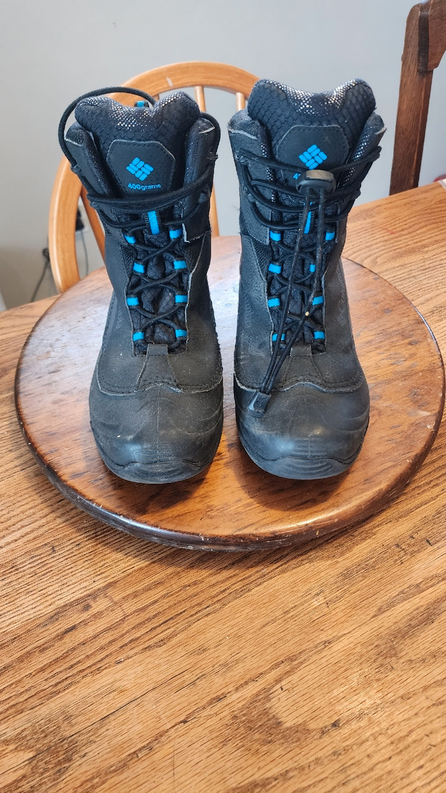 Columbia youth winter boots size 6 | Kids & Youth | Guelph | Kijiji