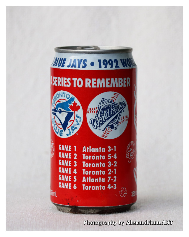 Toronto Blue Jays 1992 World Series Coke Classic Can in Arts & Collectibles in City of Toronto - Image 2