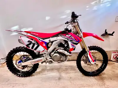 2015 Honda CRF450R. Bike has 40-50 hours and has been stored since 2018, recently Serviced by Honda....