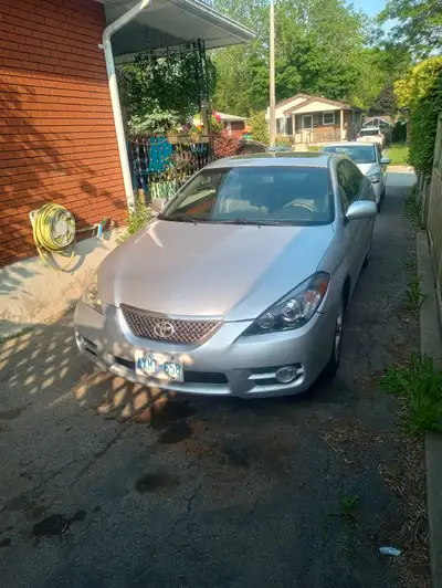 2008 Toyota Solara SLE Automatic 2 door coupe. Silver. 135 500 km no rust very good condition alloy...