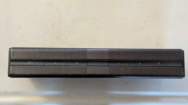 Philips Fidelio P8BLK/37 Bluetooth Portable Speaker (Black) in Speakers in Oshawa / Durham Region - Image 5