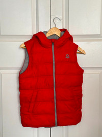Kids Puffer Vest 160cm red. United Colors of Benetton.