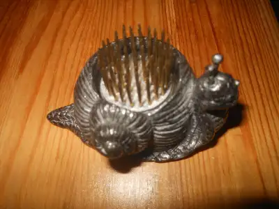 metal snail with metal pins, View more