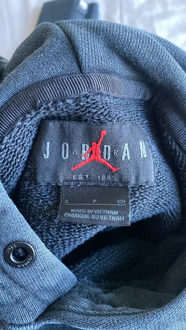 Cactus Jack Jordan Hoodie in Men's in Mississauga / Peel Region - Image 9