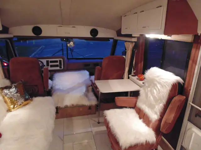 BETTER THAN CLASS B PLEASURE WAY, ROADTREK, CAMPER VAN RV, RARE! in RVs & Motorhomes in Kelowna - Image 9