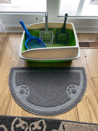 Cat litter box with scoops and matt