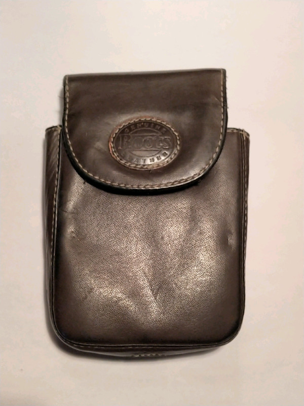 ROOTS Leather Case (for cell ph. or gps) in Cell Phone Accessories in Woodstock