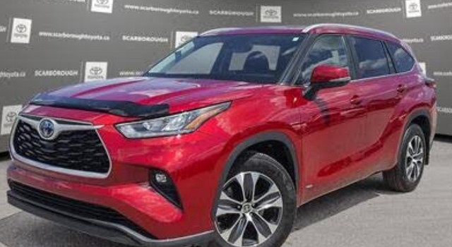 Toyota Highlander 2024 Red / Black Trim for sale, low kms!! in Cars & Trucks in Mississauga / Peel Region
