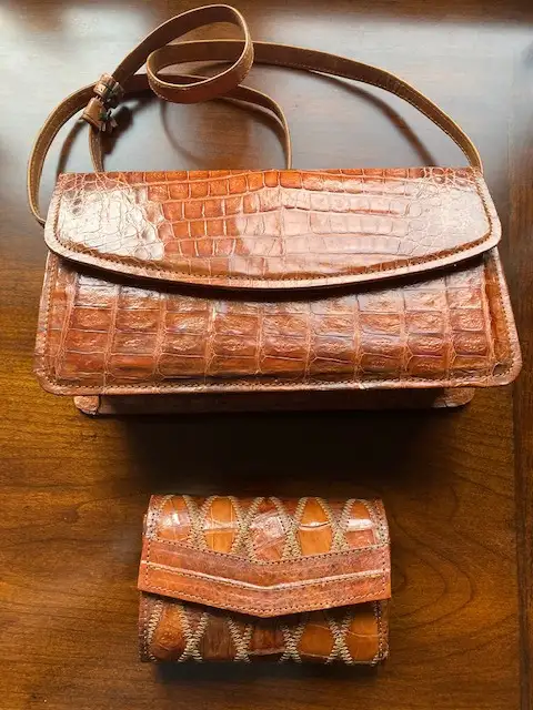women Purse and wallet in Women's - Bags & Wallets in Hamilton - Image 3