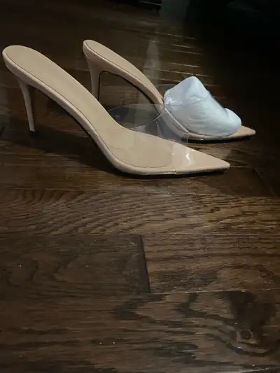 womens shoes , View more