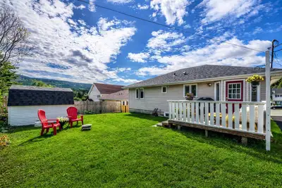 4 Eaton Pl, St. John's! AVAILABLE NOW!! #Serious inquiries only with full introduction will be respo...